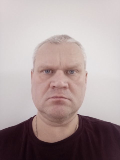 Знакомства Киров, фото мужчины Алексей, 43 года Овен. Хочет познакомиться для серьёзных отношений