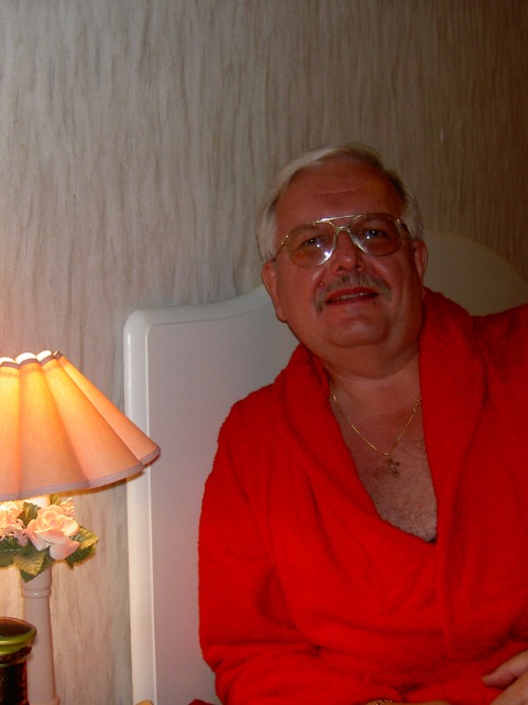 Первый, 62 года, Лев