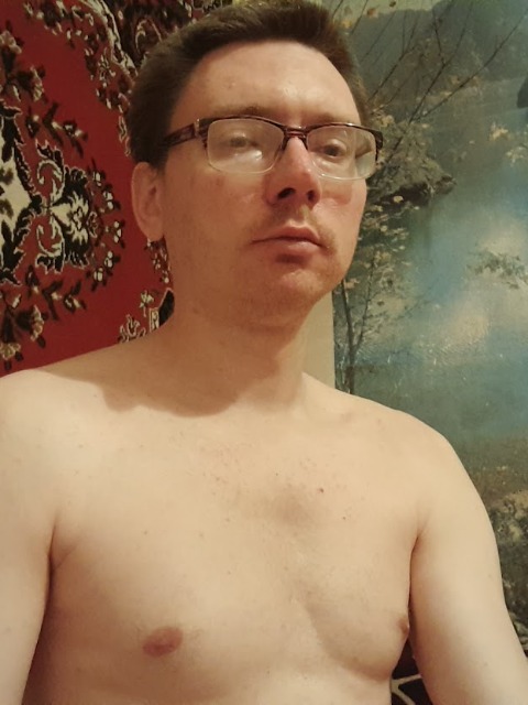 Знакомства Саратов, фото мужчины Александр, 34 года Близнецы, хочет познакомиться для серьёзных отношений