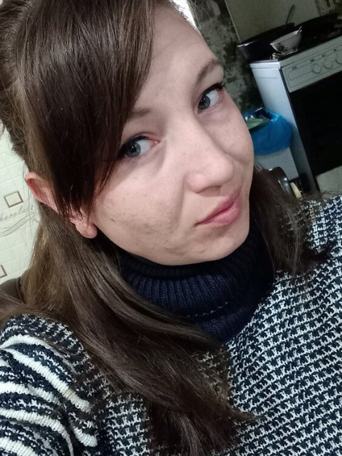 Знакомства Омск, фото девушки Оля, 29 лет Козерог. Хочет познакомиться для серьёзных отношений