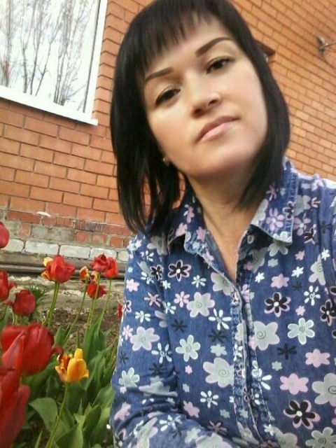 Знакомства Казань (КЗН), фото женщины Оксана, 44 года Близнецы. Хочет познакомиться для дружбы и общения
