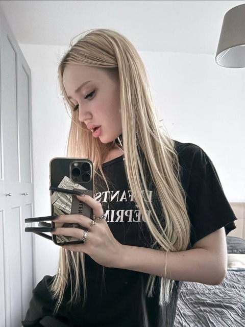 Ева, 22 года, Лев