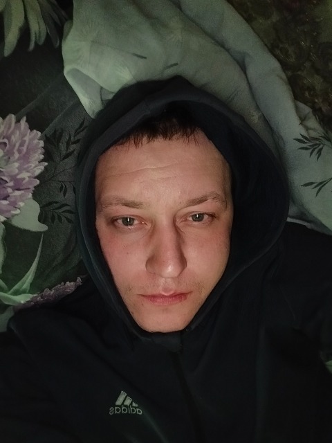 Знакомства Омск, фото мужчины Евгений, 35 лет, Телец, познакомится для создания семьи и заключения брака