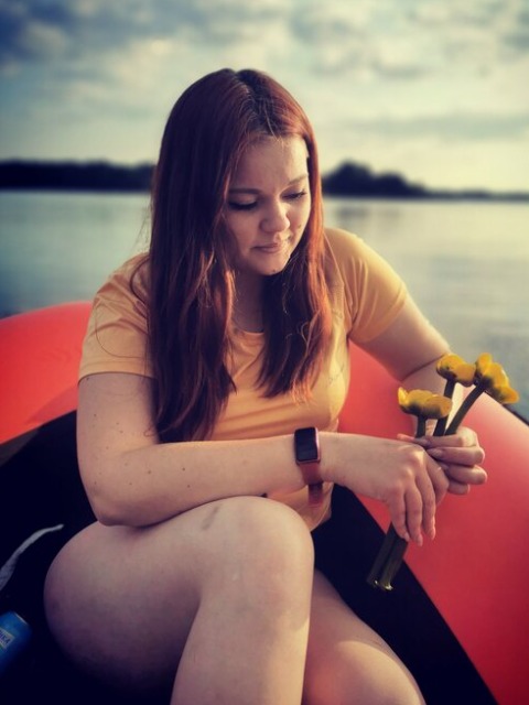 Знакомства Ижевск (IZH), фото девушки Алёна, 23 года Рыбы. Хочет познакомиться для серьёзных отношений